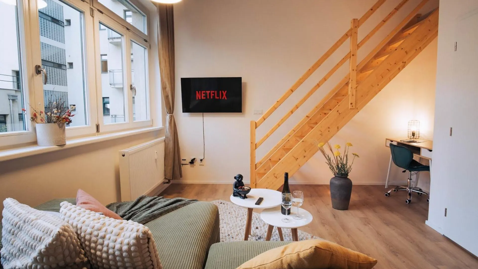 ブルノChic Duplex In Historic Center & Netflixアパートメント